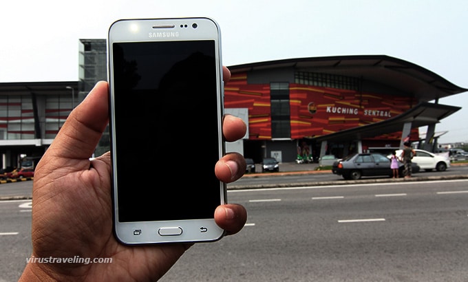 Handphone Samsung Galaxy J5
