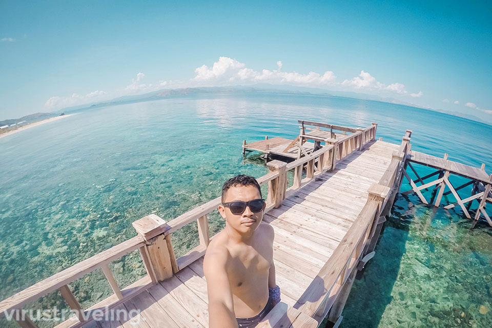 Pulau Sabolo Dermaga Selfie