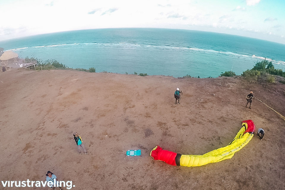 top landing saat paragliding di bali