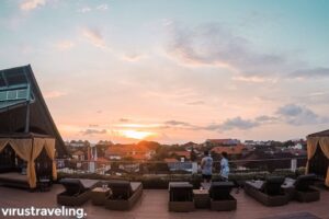 Sunset di rooftop The One Legian Hotel