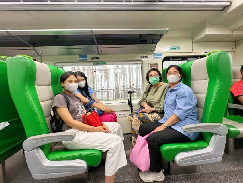 KA Feeder Padalarang ke Stasiun Bandung