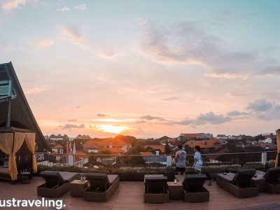 Sunset di rooftop The One Legian Hotel