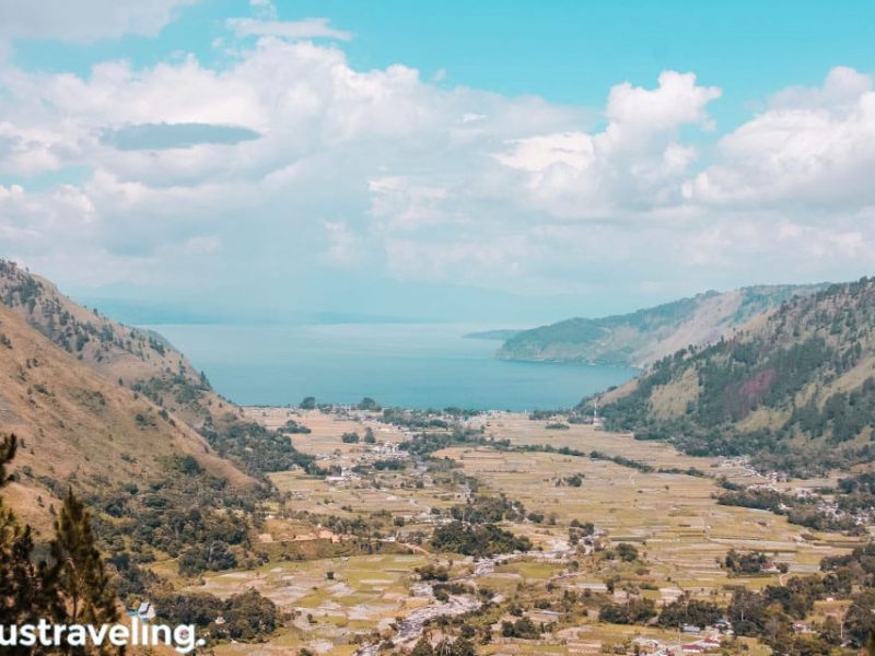 Wisata Danau Toba Bakkara